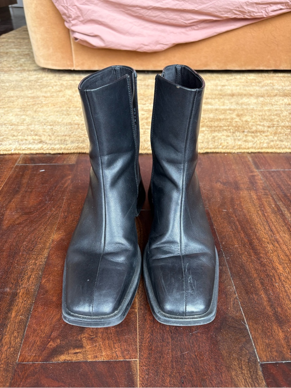 Vagabond Black Leather Square-Toe Zip Ankle Boots
